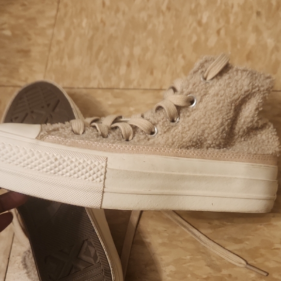 Converse Tan Canvas Platform Sneakers - Picture 5 of 9